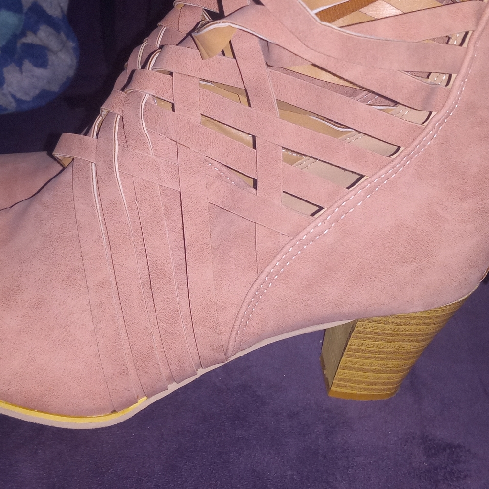 Womens ankle boots size 9